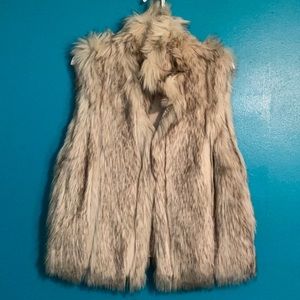 EUC - Top Shop faux fur vest